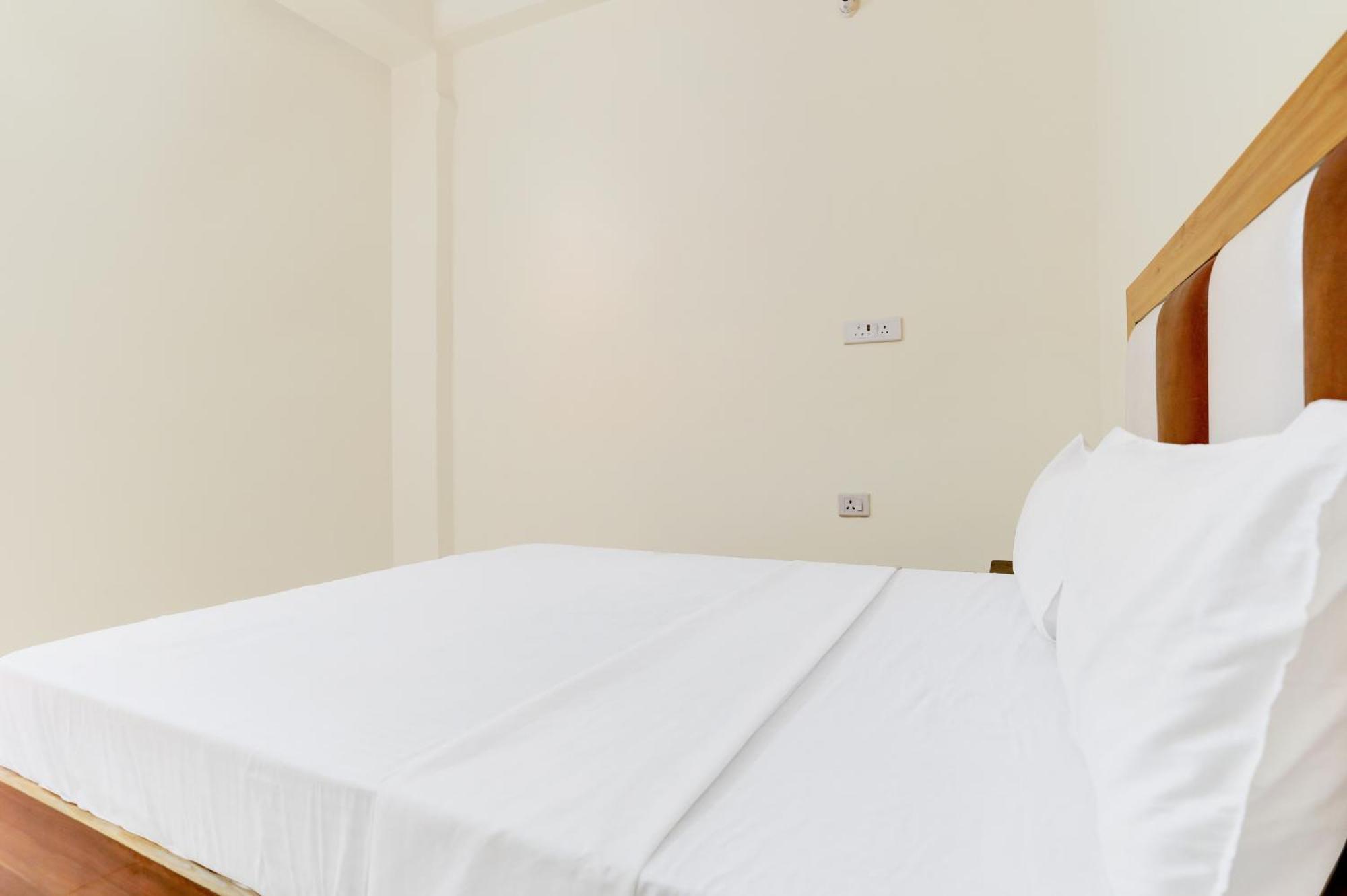 Hotel O Blu Moon Ghaziabad Exterior photo
